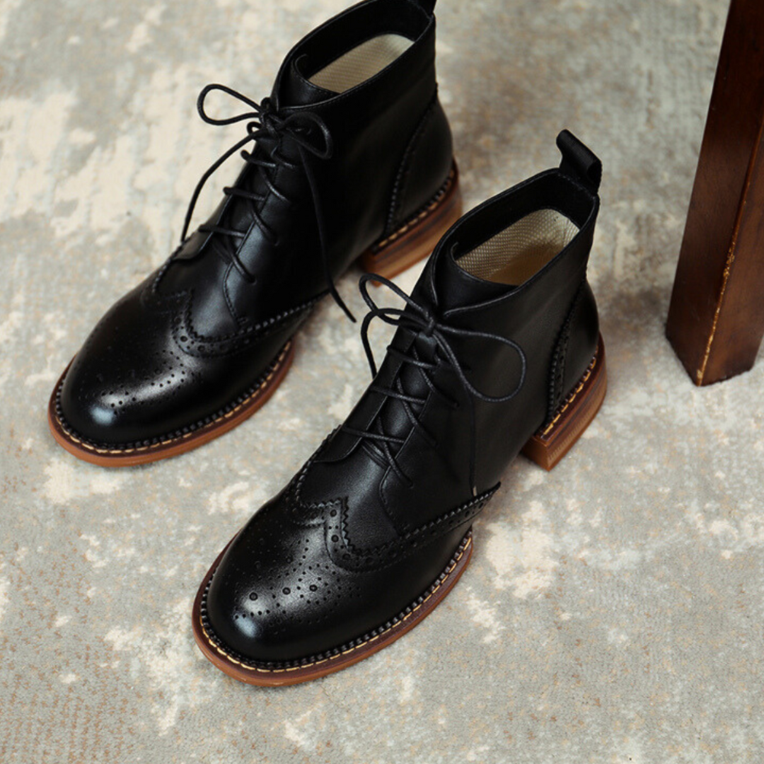 Heritage Style Lace-up Boots