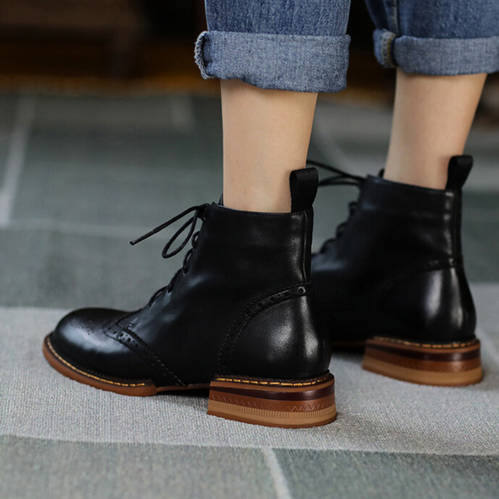 Heritage Style Lace-up Boots