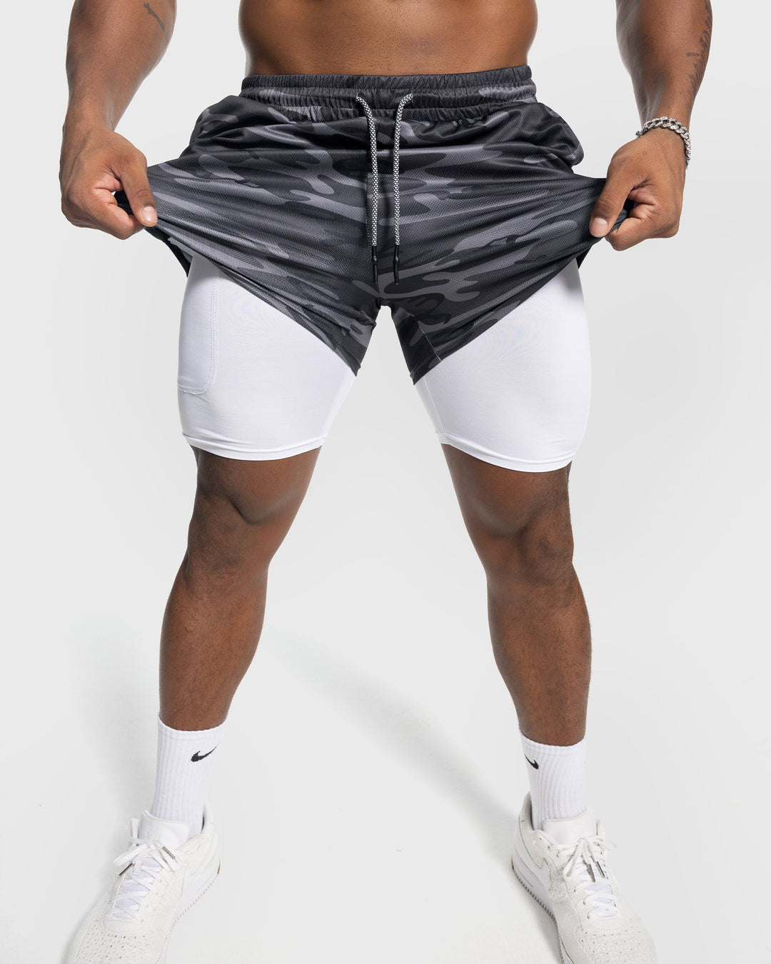 Porto Kinetic Mesh Shorts