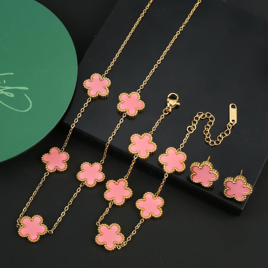 Clover Charm Jewelry Set