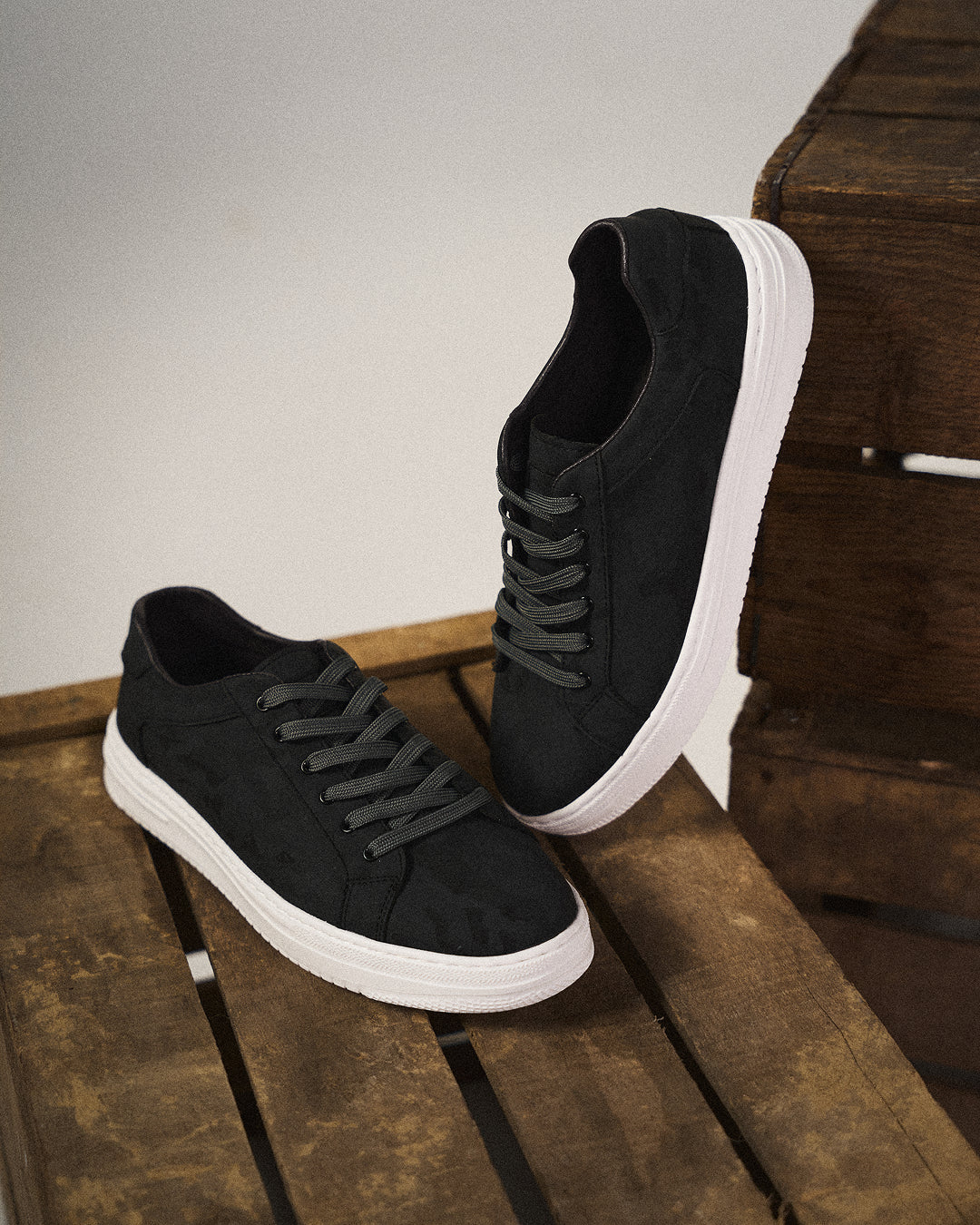Porto Leather Sneakers