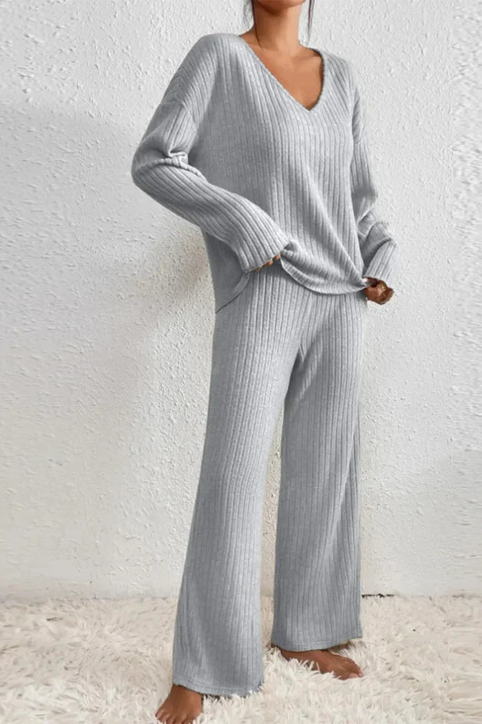 Caelis Women’s Ribbed Two-Piece Loungewear Set
