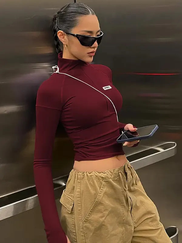Solvèra Zip Crop Top