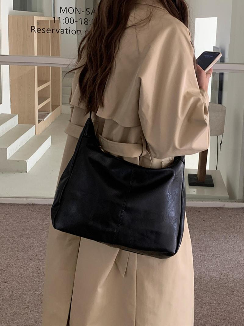 Ravella Leather Shoulder Bag